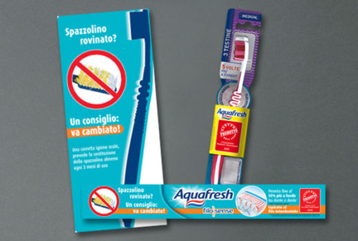 ’10 Aquafresh Flex Materiale POP